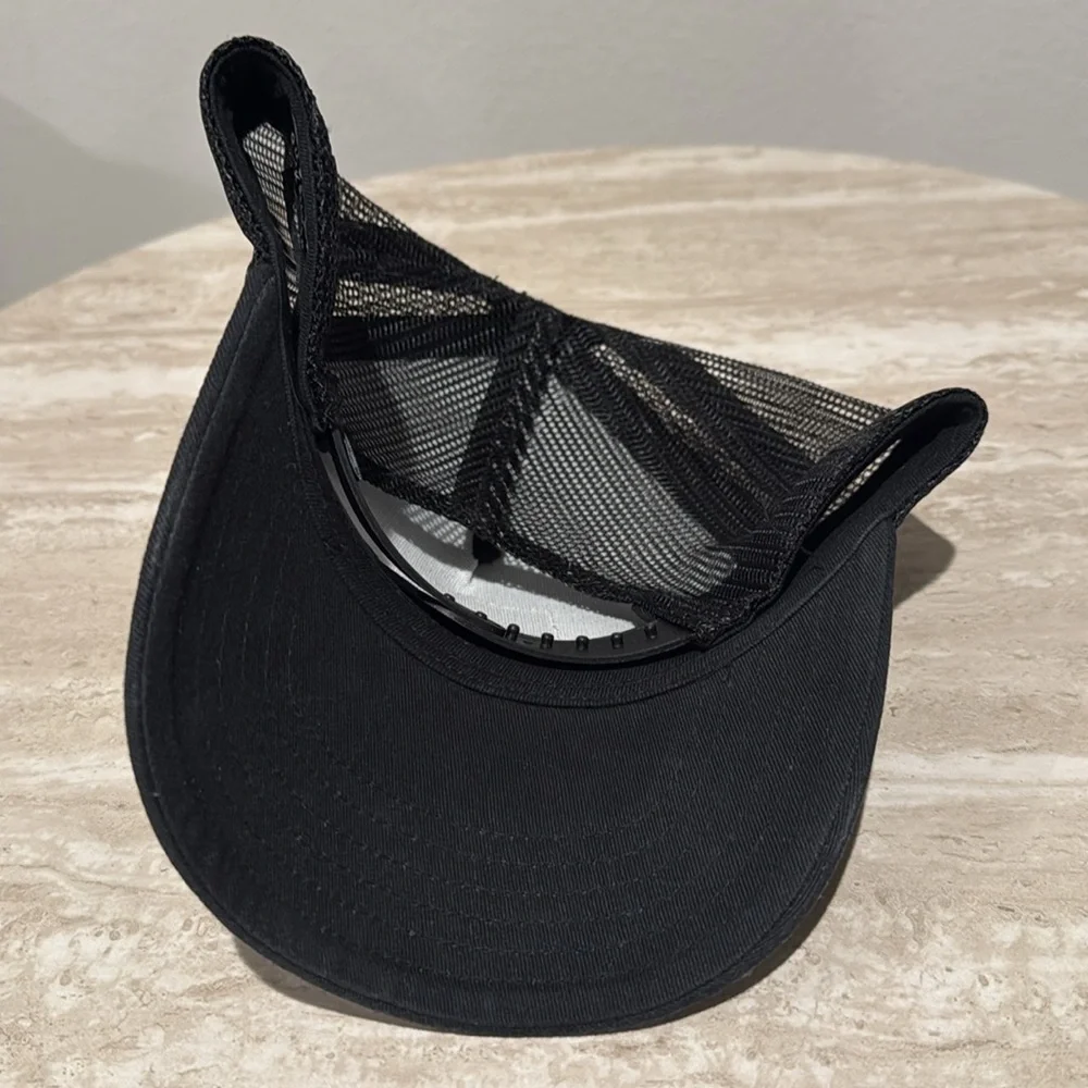 Quicksilver Baseball Cap - Picture 5 of 6